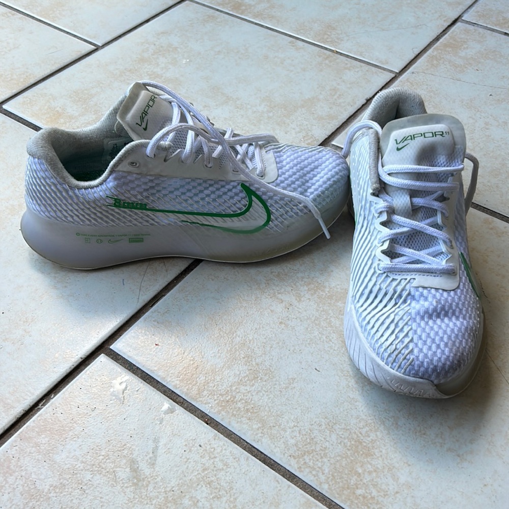 Nike white and green vapor 11